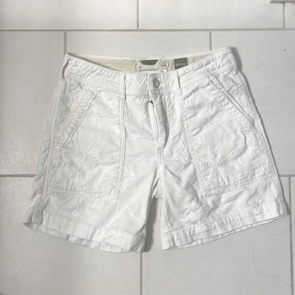 Anthropologie white shorts size 24p very lightly used